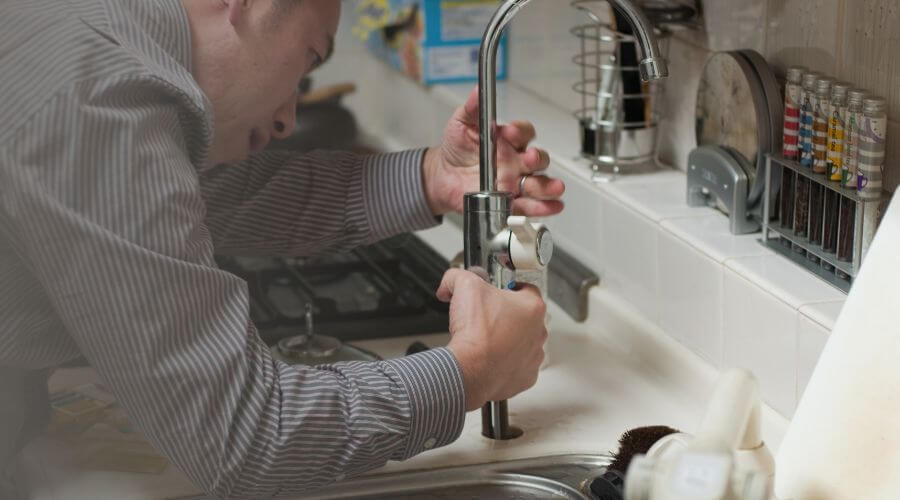 Expert burst pipe repair services in Hutchins, TX